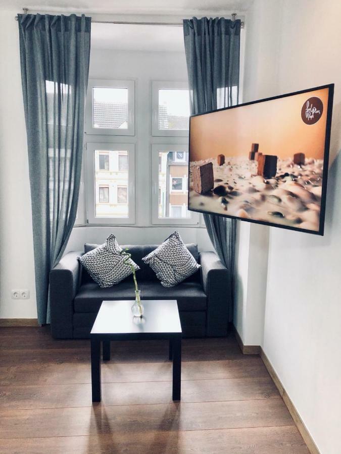 Homestay Am Markt อาเดเนา ภายนอก รูปภาพ